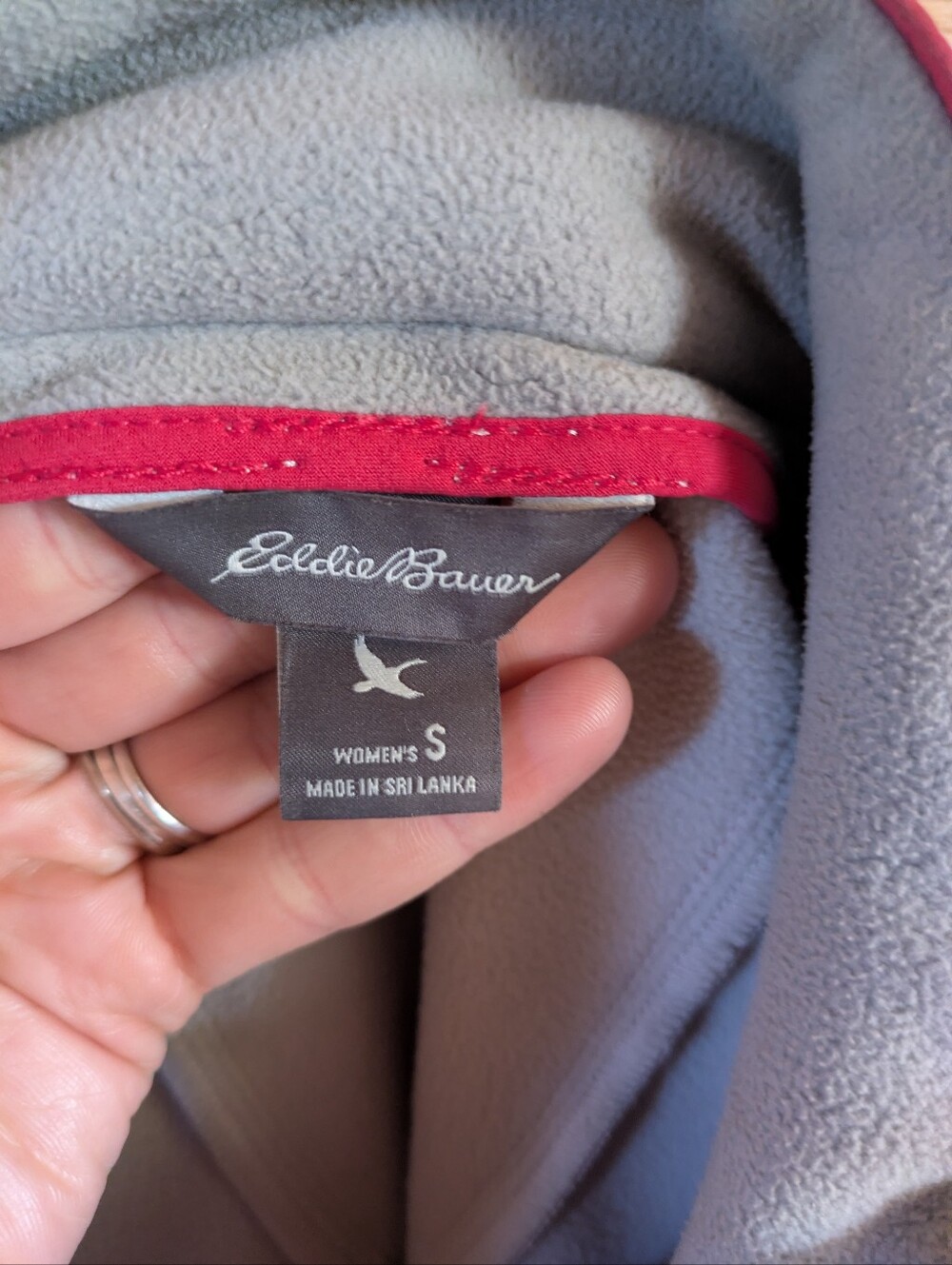 Eddie Bauer Women's Raspberry Softshell Utility Jacket - Picture 3 of 3